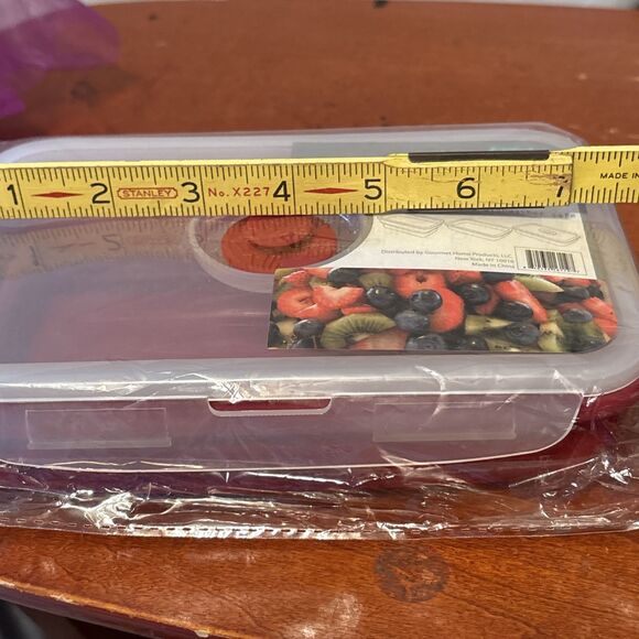 New Gourmet Burgundy Silicone Collapsible Lunch Box/‎ Storage Container 7 By 4” - Picture 5 of 6